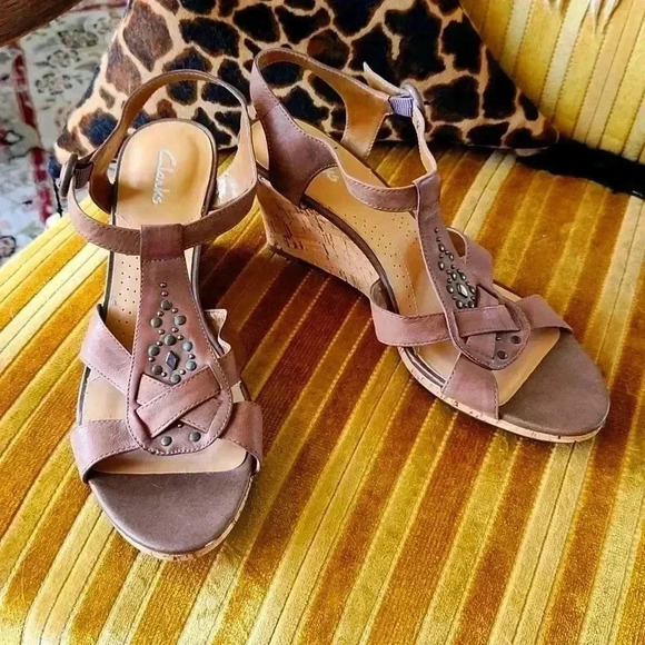 Clarks Artisan Tan Leather Cork Strappy Sandals Women's Size 10 Neutral - Picture 1 of 14